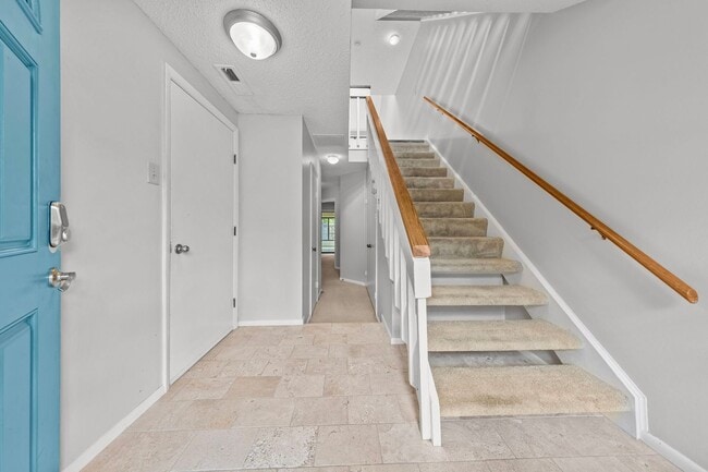 Building Photo - 3959 Aeries Way