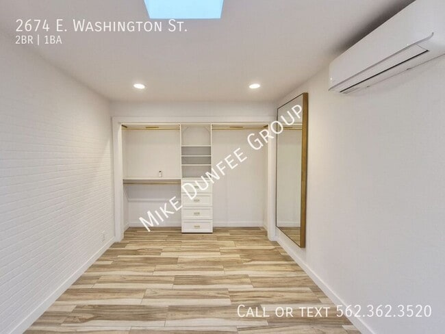 Building Photo - 2674 E Washington St