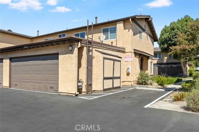 Building Photo - 7435 Shadyglade Ave