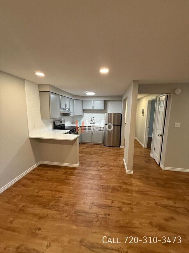 Building Photo - 1990 Fenton St