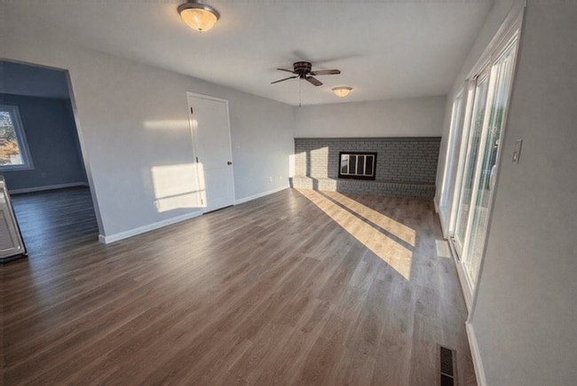 Building Photo - 408 Herr St