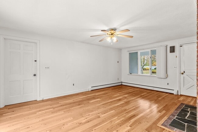 Building Photo - 45 Stanford Dr