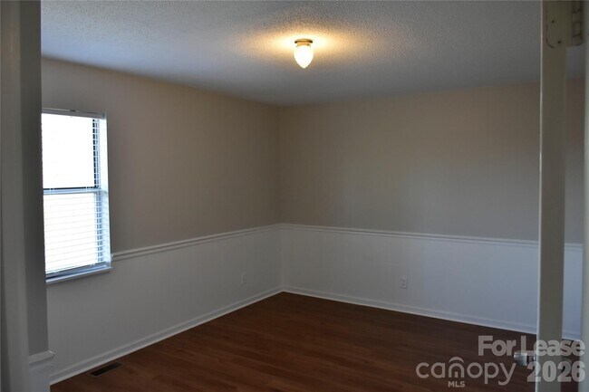 Building Photo - 136 Press Sweezy Rd