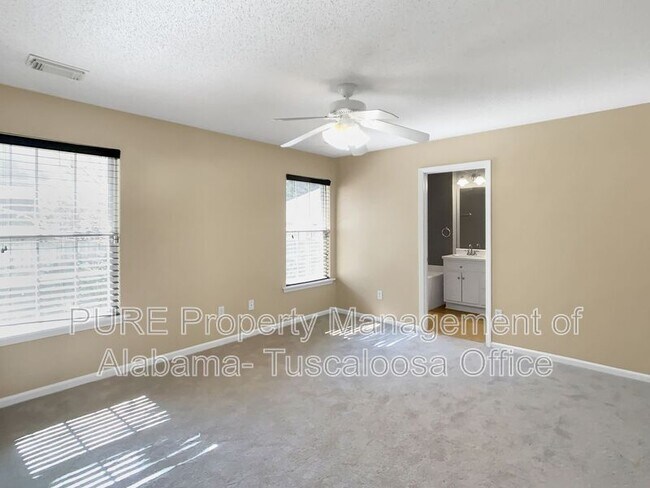 Building Photo - 2613 Willow Ridge Way