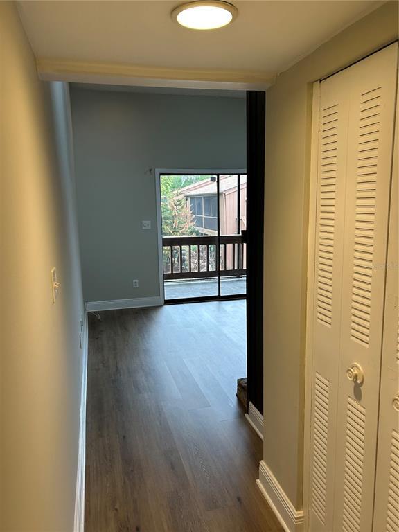 Building Photo - 958 E Michigan St