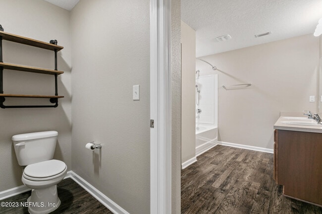 Building Photo - 9051 Tahoe Ln