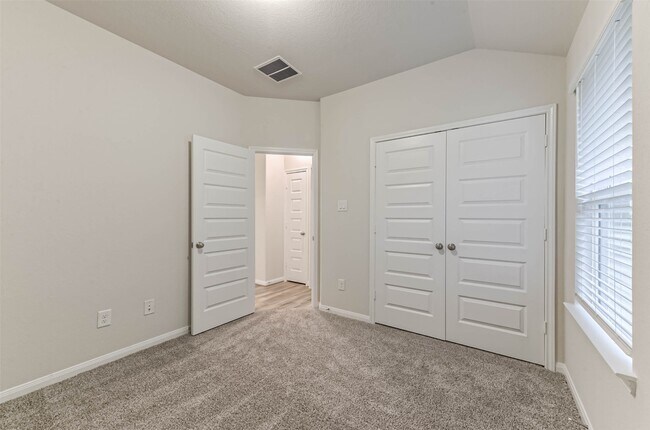 Building Photo - 17590 Rosette Grass Dr