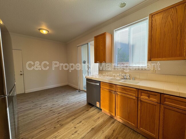 Building Photo - 3295 Newmark Dr