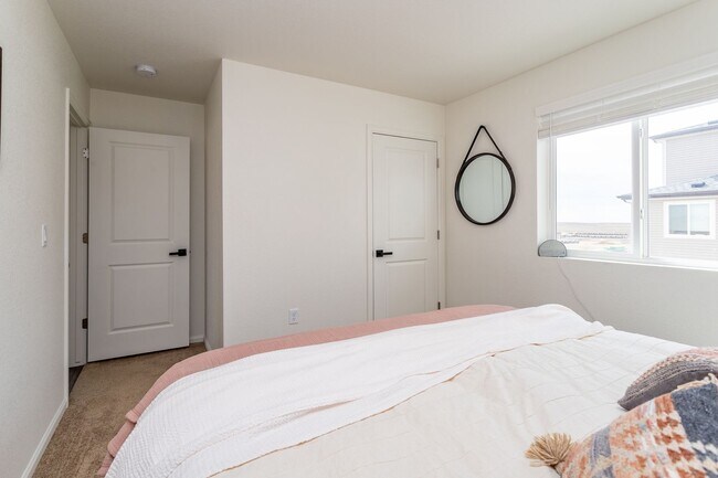 Building Photo - Stylish Three-Level Home in Banning Lewis Ranch!!