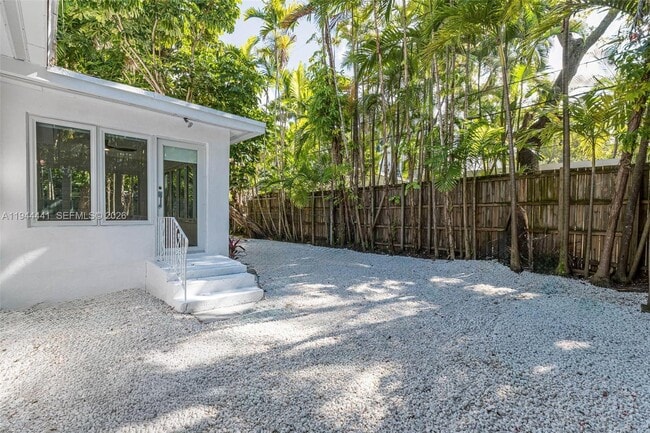 Building Photo - 680 NE 57th St