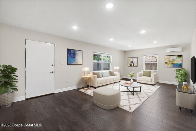 Building Photo - 940 Butia St