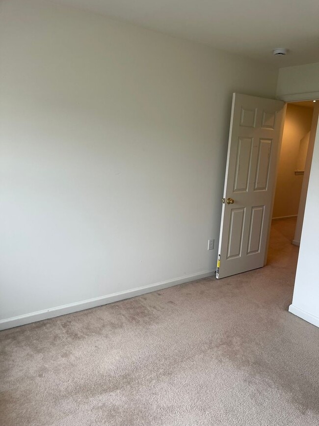 Building Photo - Middletown -  Willow Grove Mill