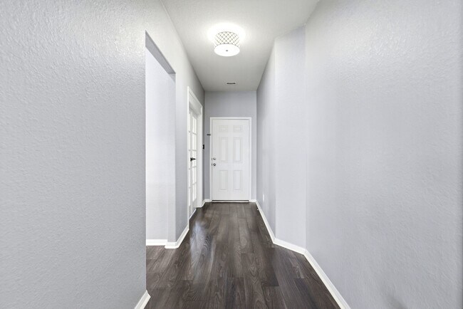 Building Photo - 15002 Miller Meadows Ln