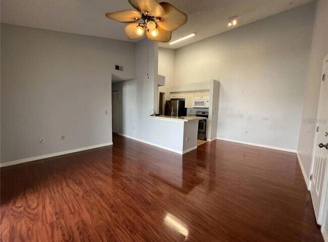 Building Photo - 1226 Bermuda Lakes Ln