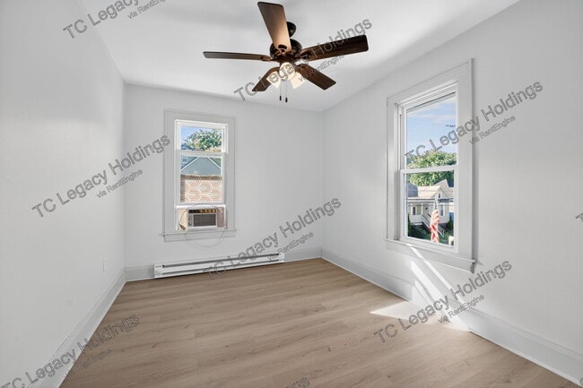 Building Photo - 316 Harrison St