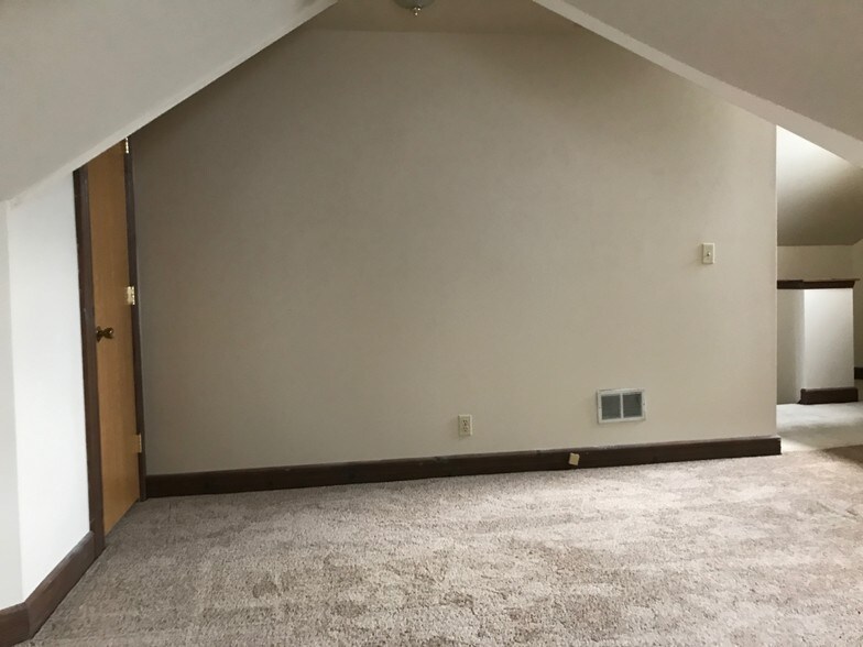 Second bedroom - 2597 N Murray Ave