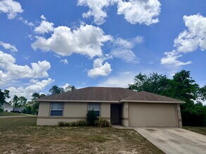 Building Photo - 3 Bedroom, 2 Bathroom, 2 Car Garage Home For Rent.