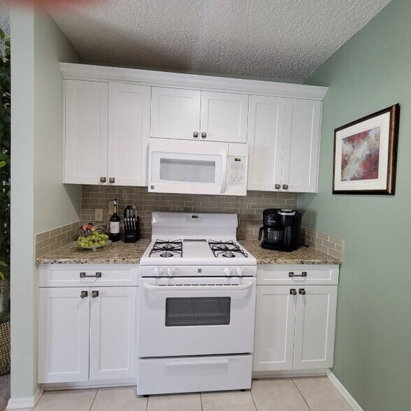 Building Photo - 2845 Barboza Dr