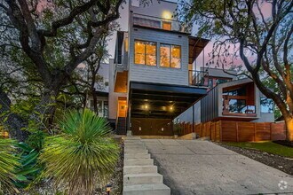 Building Photo - 2612 Carnarvon Ln