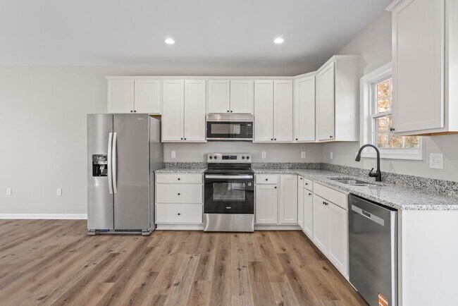 Building Photo - 317 Ivanhoe Ave