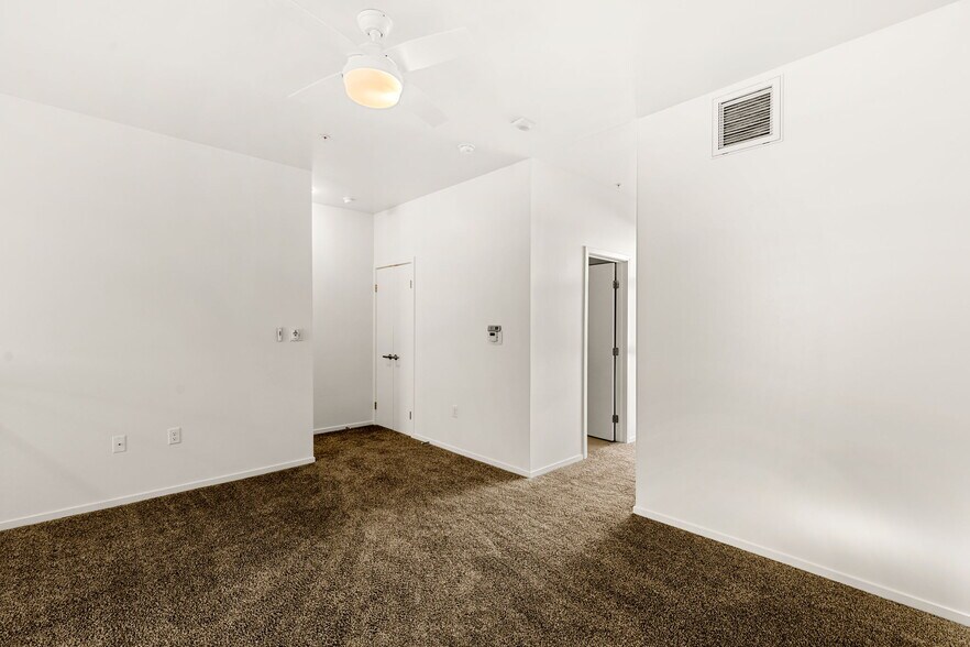 Loft - 519 S 6th St