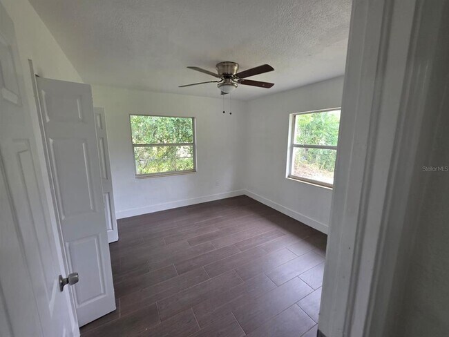 Building Photo - 1614 N Washington Ave