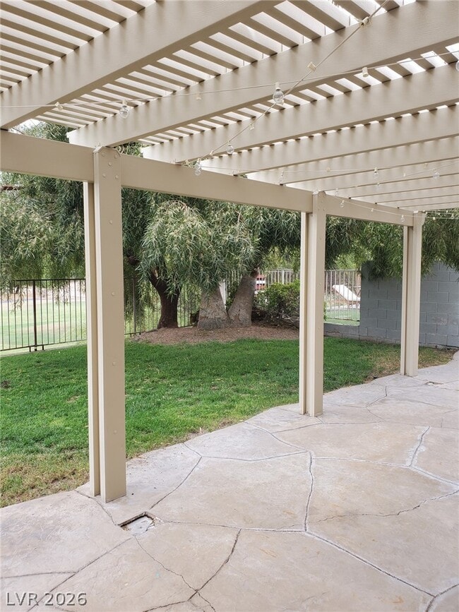 Building Photo - 5432 Royal Vista Ln