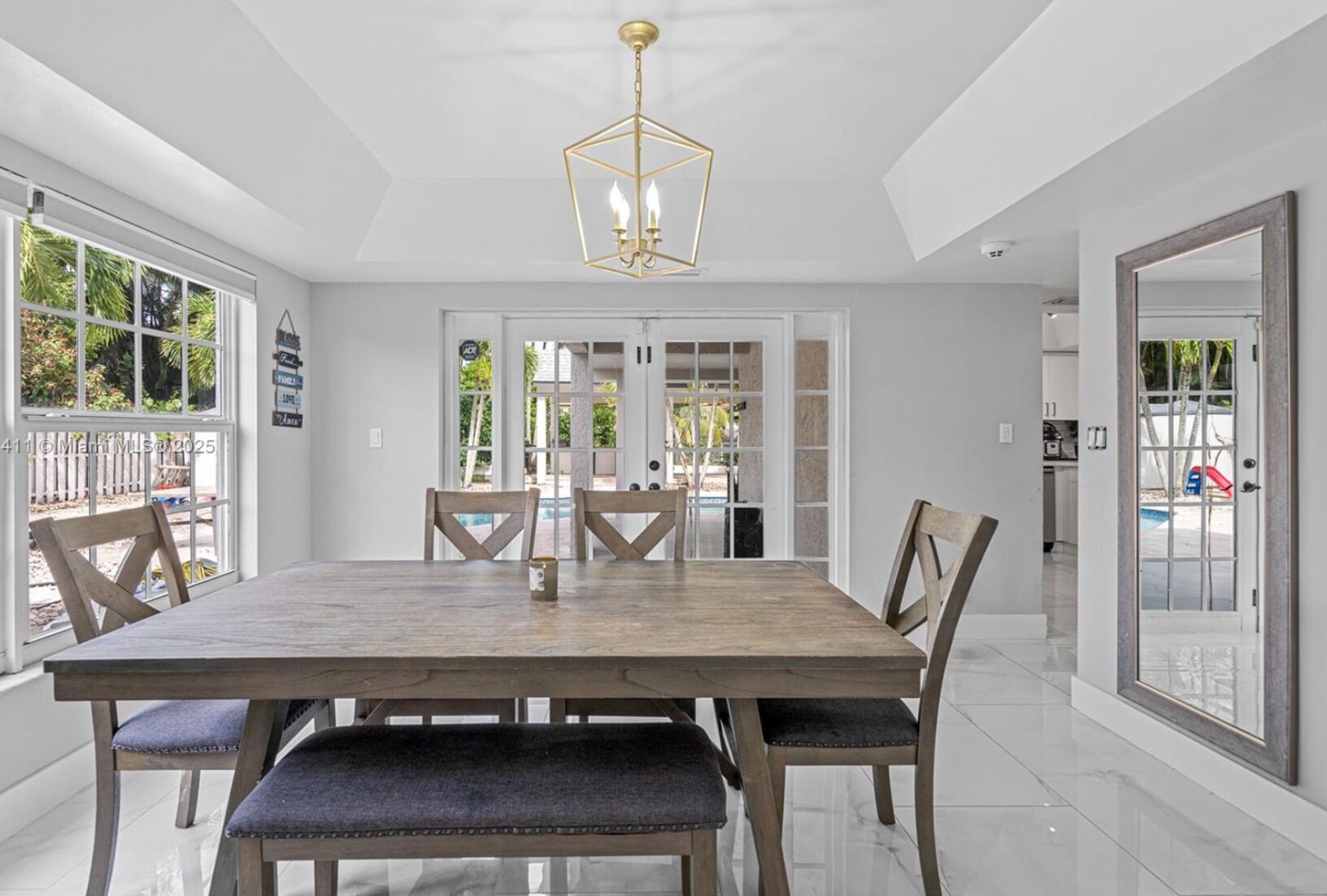 Building Photo - 8351 SW 39th Ct