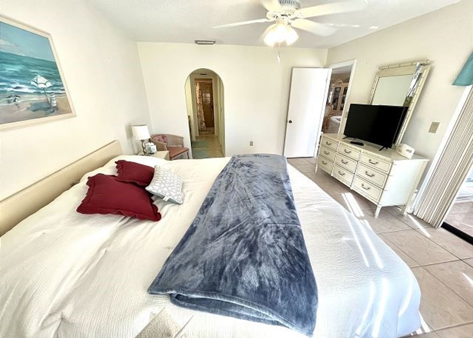 Building Photo - Lovely FURNISHED Condo in Rock Dove Community