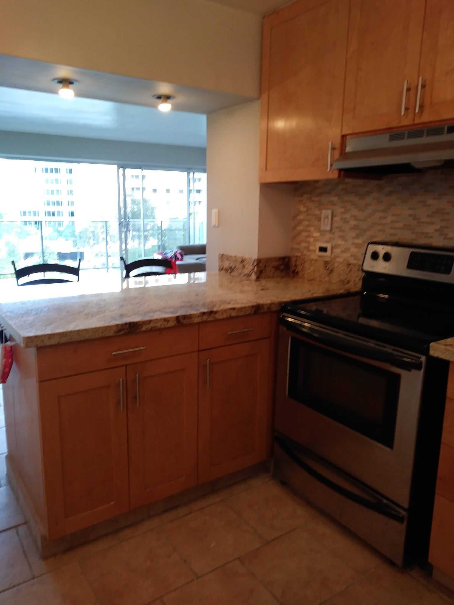 Building Photo - 1645 Ala Wai Blvd