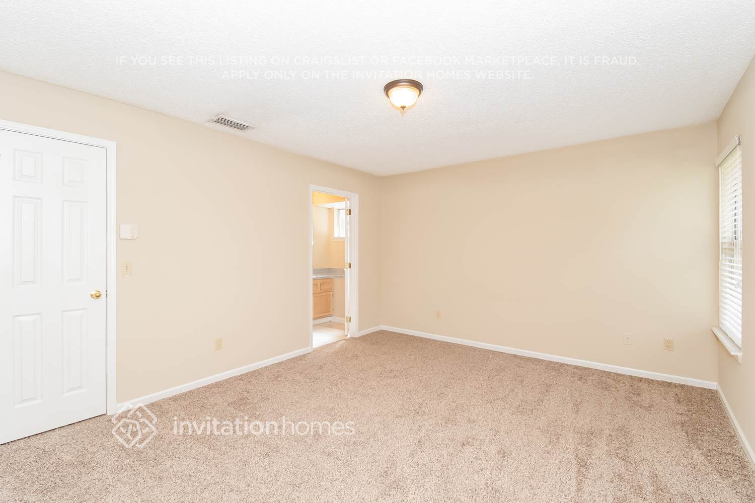 Building Photo - 8313 Lakemont Dr