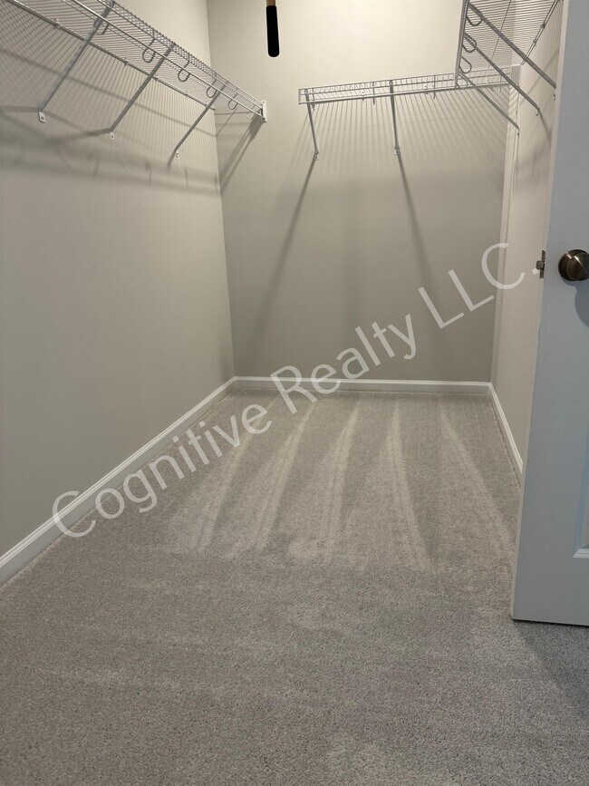Building Photo - 1516 Foal Run Trl