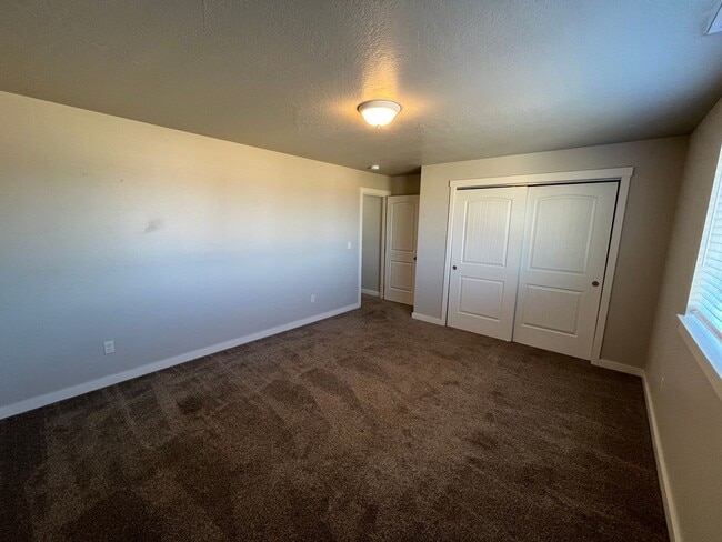 Building Photo - 63159 de Haviland St