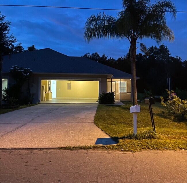 Building Photo - 331 Caldbeck Way