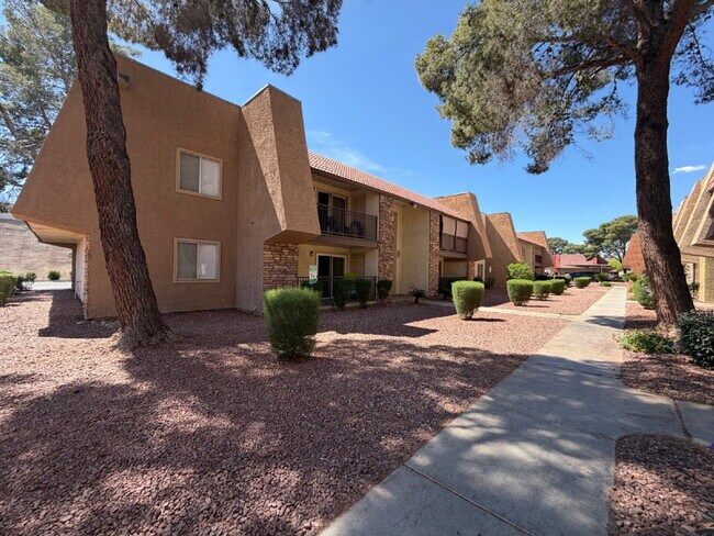 Building Photo - Las Vegas Guard-Gated Condo for Rent | Bella Vita Community | 1 Bedroom Upstairs Unit
