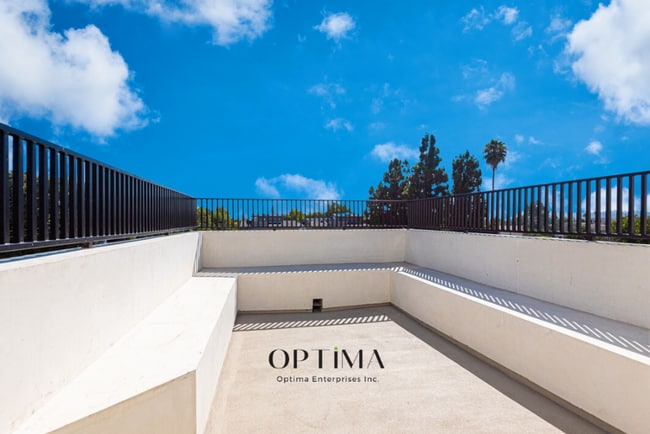 Building Photo - 10847 Morrison St