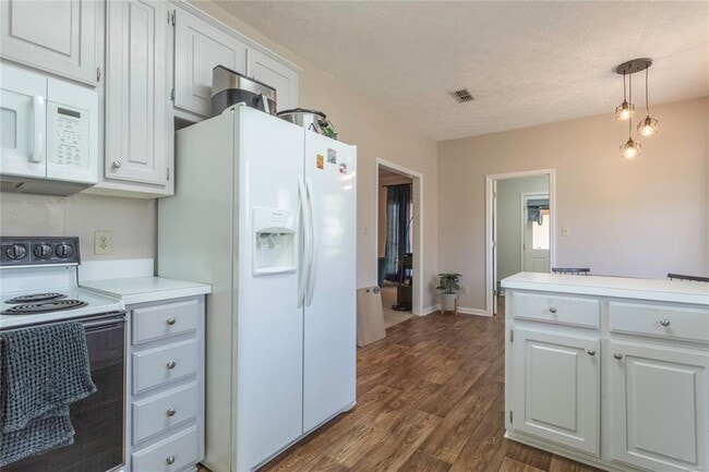 Building Photo - 1855 Brookstone Dr