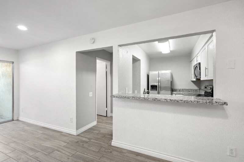 Building Photo - 7932 Mission Center Ct