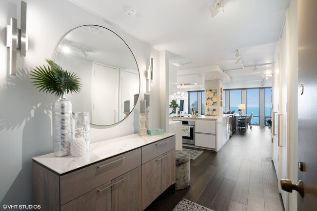 Building Photo - 200 E Delaware Pl