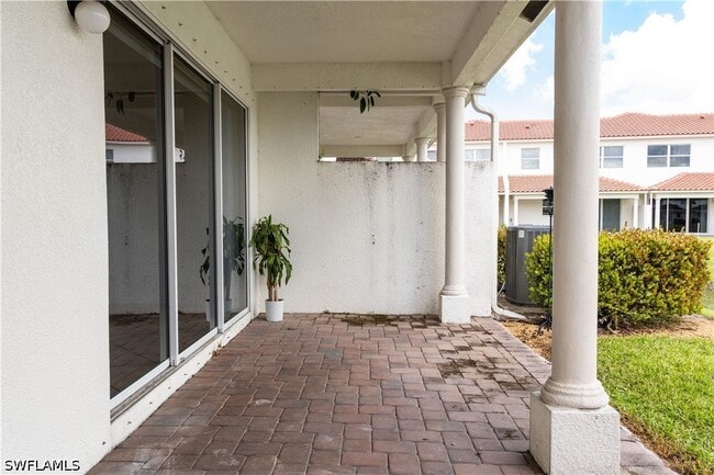 Building Photo - 7029 Ambrosia Ln