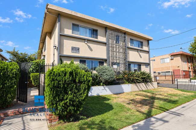 Building Photo - 11731 Kittridge St