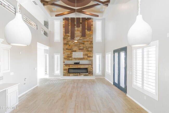 Building Photo - 864 Lemington St