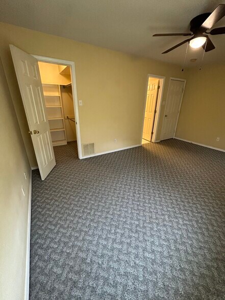 Master Bedroom - 1928 Lovers Ln