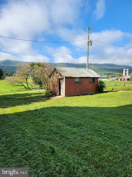 Building Photo - 470 Golden Rule Dr