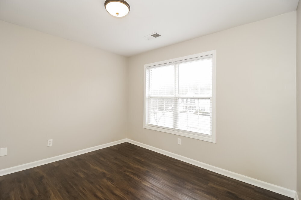 Building Photo - 40 Forest Point