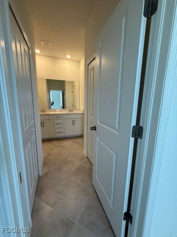 Building Photo - 14887 White Pearl Rd