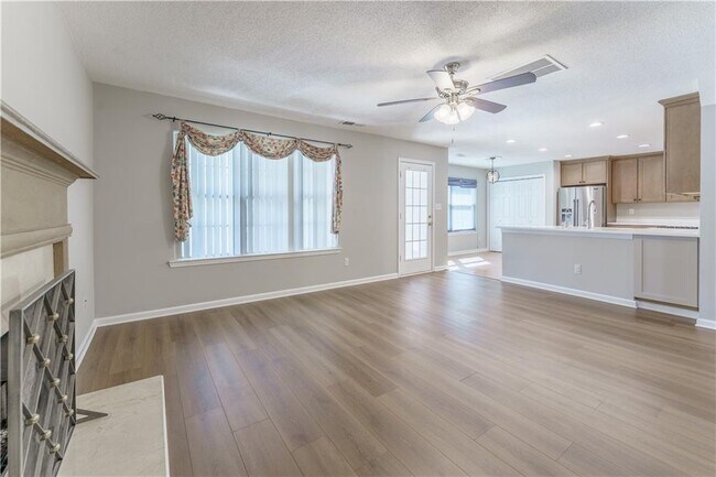 Building Photo - 6535 Glen Pond Trce