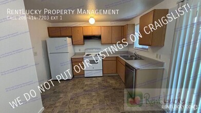 Building Photo - Newly Updated 2 Bedroom, 1 Bath Apartment ...