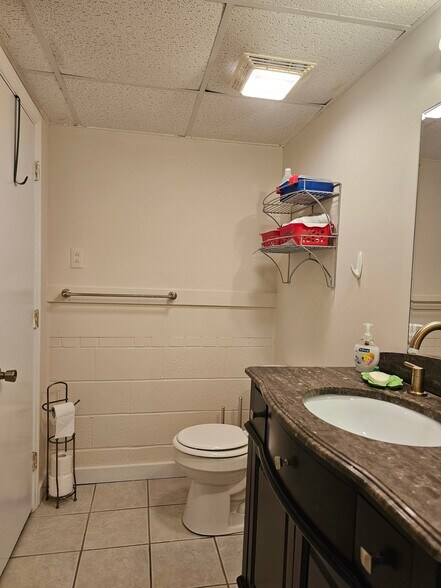 Building Photo - 3212 Fairforest Pl