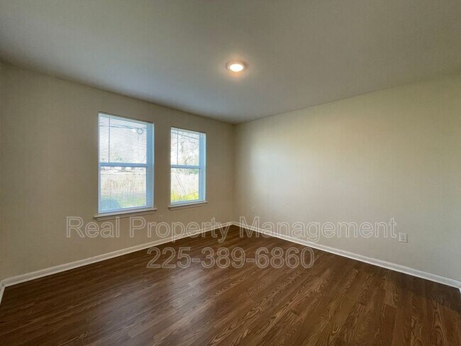 Building Photo - 7743 Bles Ave